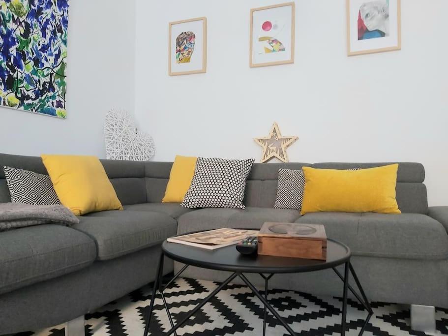 Luminoso Apartamento En El Centro, Con Mucho Arte Sevilla Exteriör bild